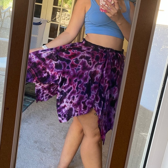 Purple flowy tiedye skirt - Picture 2 of 5